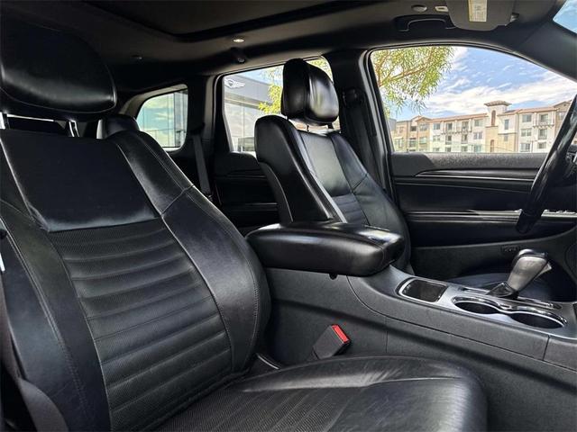 Photo of 2020 Velvet Red Pearlcoat Jeep Grand Cherokee