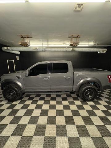 Photo of 2018 Grey Ford F-150