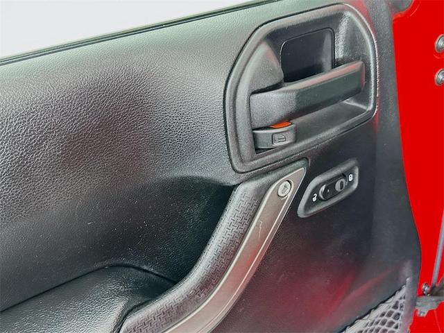 Photo of 2016 Firecracker Red Clearcoat Jeep Wrangler Unlimited