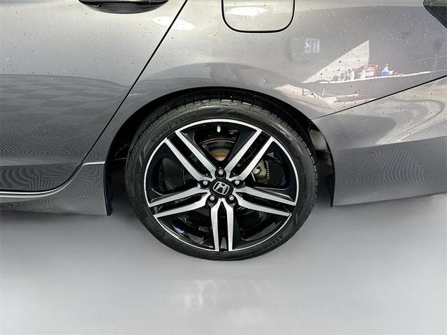 Photo of 2017 Modern Steel Metallic Honda Accord