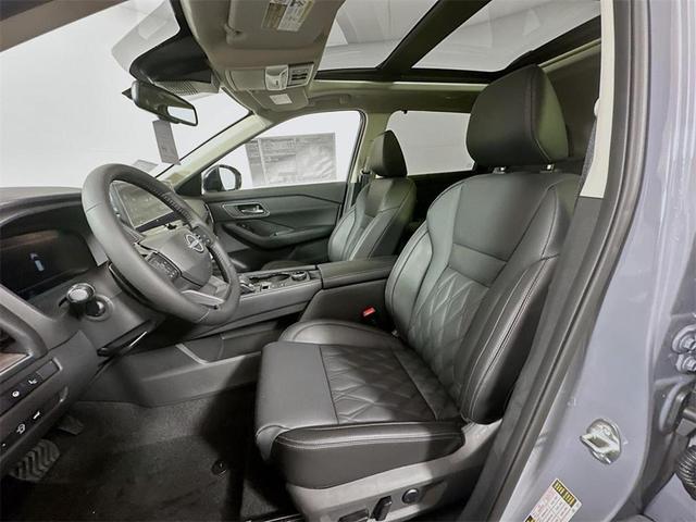 Photo of 2025 Boulder Gray Metallic Nissan Rogue