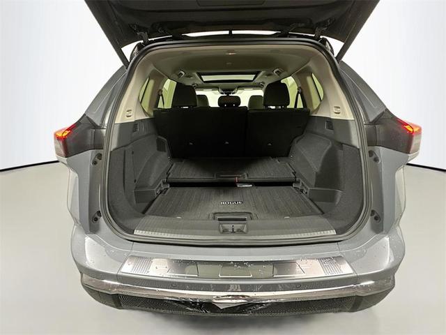 Photo of 2025 Boulder Gray Metallic Nissan Rogue