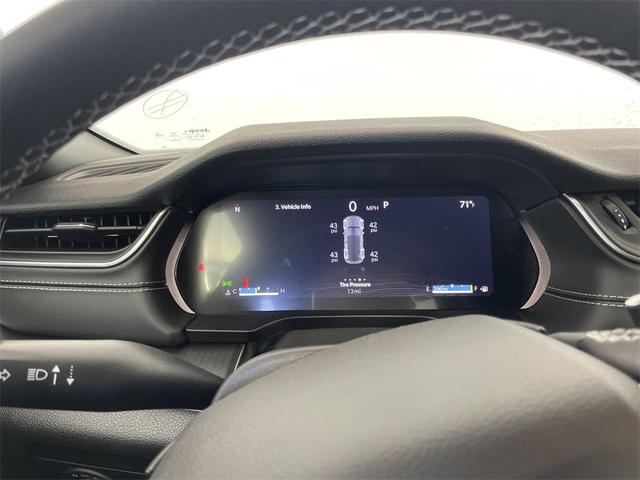 Photo of 2025 Diamond Black Jeep Grand Cherokee