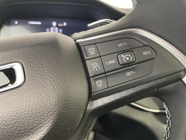 Photo of 2025 Diamond Black Jeep Grand Cherokee
