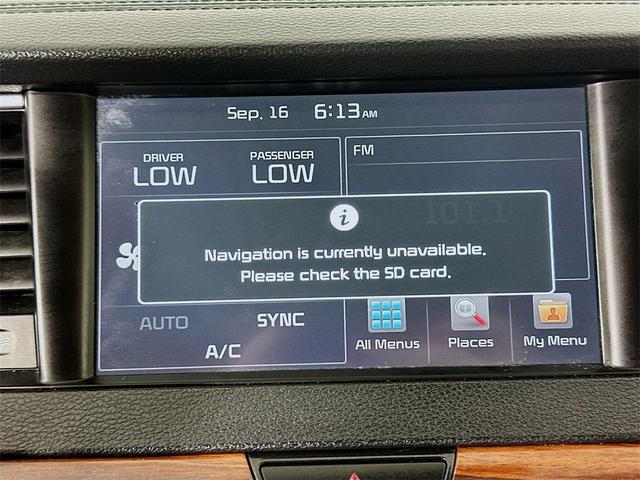 Photo of 2017 Silky Silver Kia Cadenza