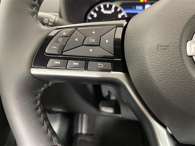 Photo of 2025 Black Nissan Altima