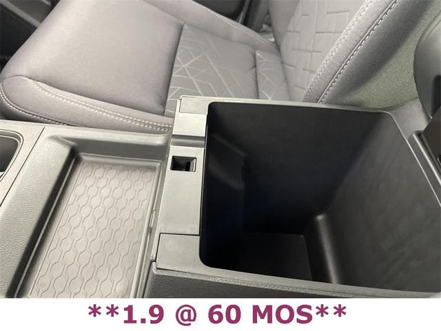 Photo of 2025 Glacier White Nissan Frontier
