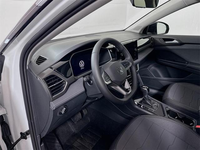 Photo of 2025 Pure White W/Black Roof Volkswagen Taos