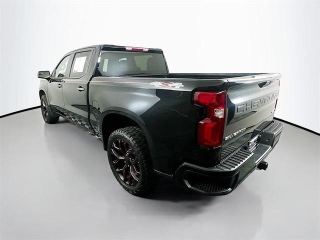Photo of 2021 Black Chevrolet Silverado 1500