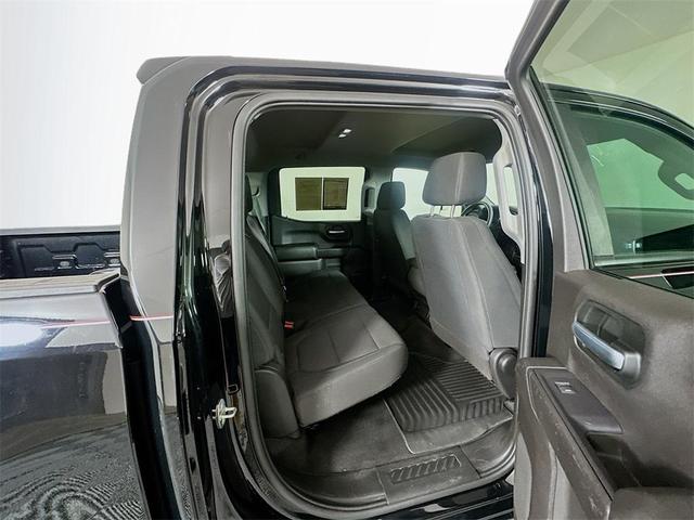 Photo of 2021 Black Chevrolet Silverado 1500