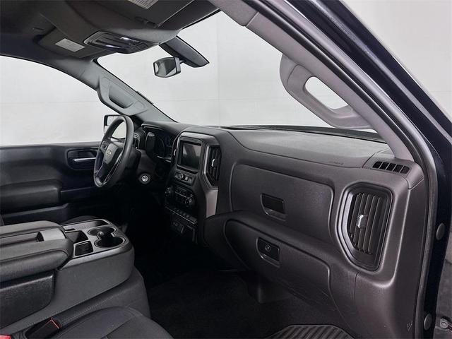 Photo of 2021 Black Chevrolet Silverado 1500