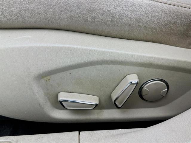 Photo of 2019 Blue Metallic Ford Fusion
