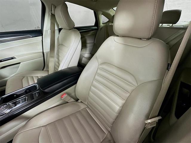 Photo of 2019 Blue Metallic Ford Fusion