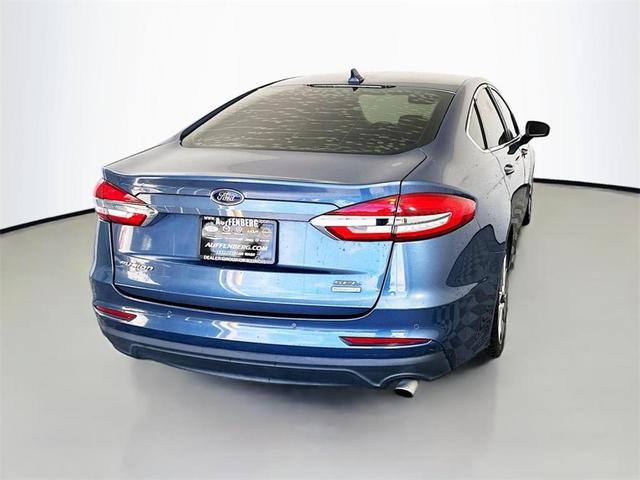 Photo of 2019 Blue Metallic Ford Fusion