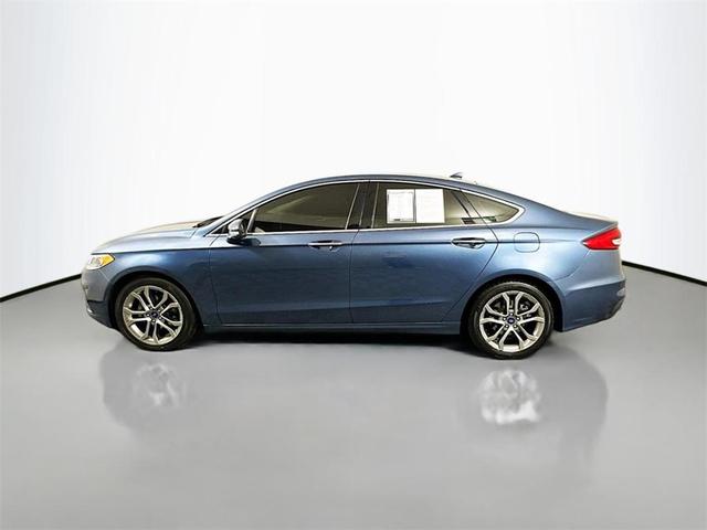 Photo of 2019 Blue Metallic Ford Fusion