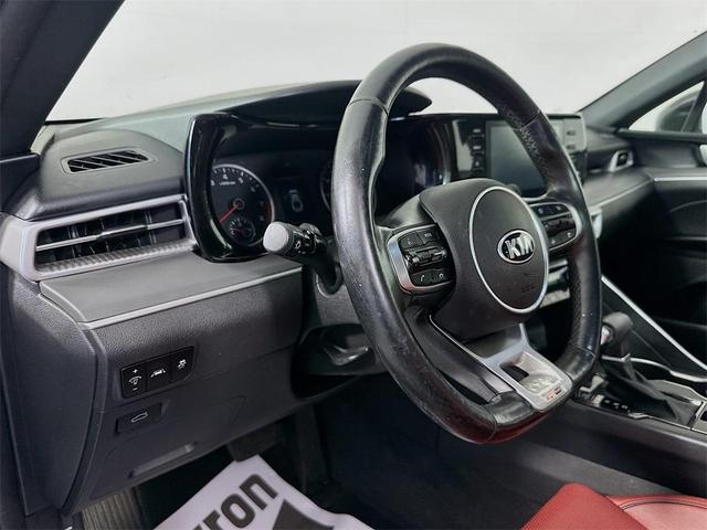 Photo of 2021 Wolf Gray Kia K5
