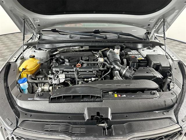 Photo of 2021 Wolf Gray Kia K5