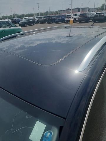 Photo of 2023 Deep Black Pearl Effect Volkswagen Tiguan