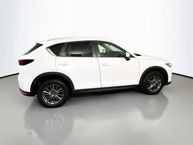 Photo of 2017 Snowflake White Pearl Metallic Mazda CX-5