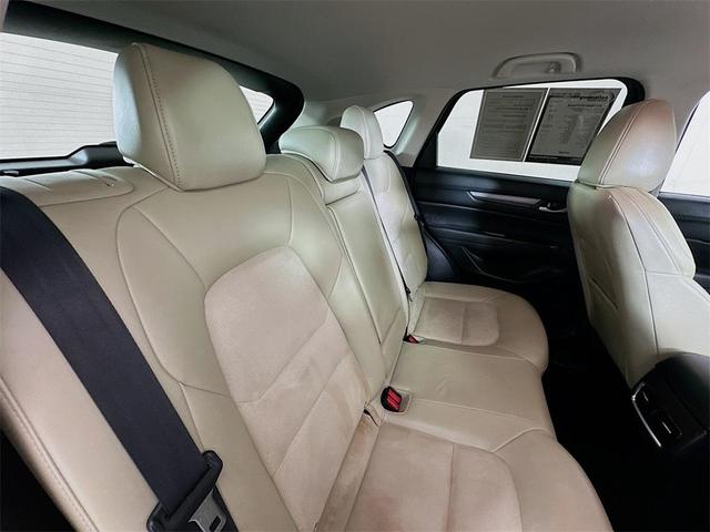 Photo of 2017 Snowflake White Pearl Metallic Mazda CX-5