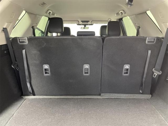 Photo of 2025 Everest White P Nissan Pathfinder