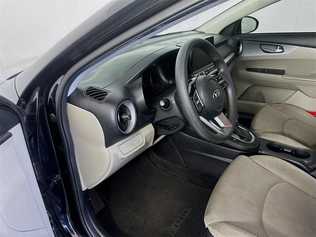 Photo of 2021 Aurora Black Pearl Kia Forte