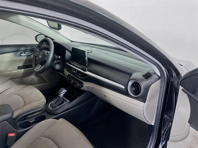 Photo of 2021 Aurora Black Pearl Kia Forte