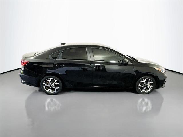 Photo of 2021 Aurora Black Pearl Kia Forte