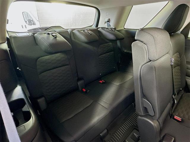 Photo of 2024 Black Nissan Pathfinder