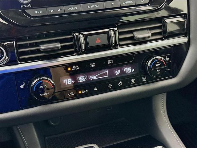 Photo of 2024 Black Nissan Pathfinder