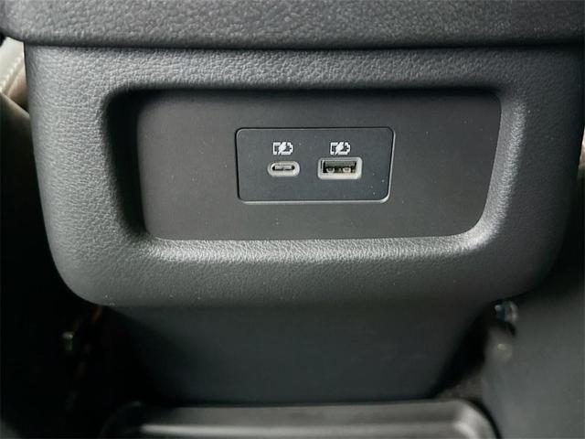 Photo of 2024 Black Nissan Pathfinder