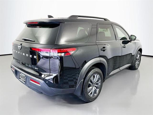 Photo of 2024 Black Nissan Pathfinder