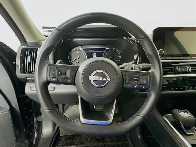 Photo of 2024 Black Nissan Pathfinder