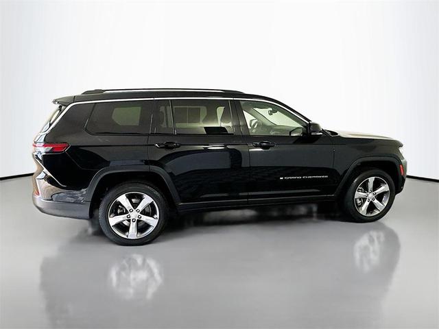 Photo of 2021 Diamond Black Jeep Grand Cherokee L