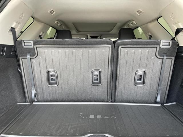 Photo of 2025 Black Nissan Pathfinder