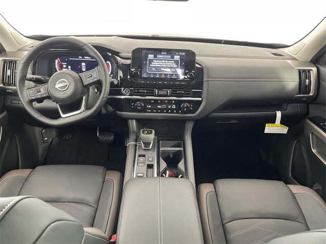 Photo of 2025 Black Nissan Pathfinder