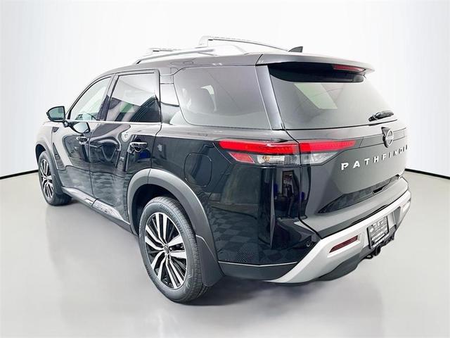 Photo of 2025 Black Nissan Pathfinder