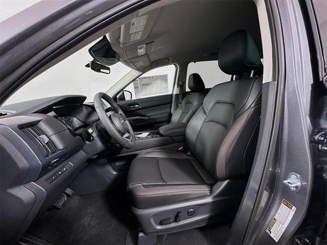 Photo of 2025 Gun Metallic Nissan Pathfinder