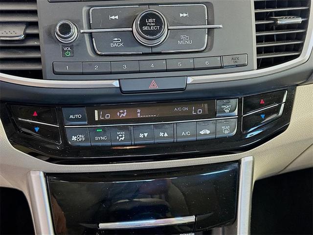 Photo of 2017 White Orchid Pearl Honda Accord