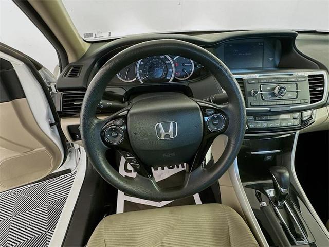 Photo of 2017 White Orchid Pearl Honda Accord
