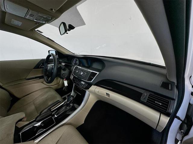 Photo of 2017 White Orchid Pearl Honda Accord