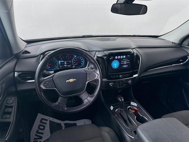 Photo of 2018 Satin Steel Metallic Chevrolet Traverse