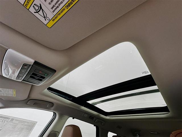 Photo of 2025 Brilliant Silver Metallic Nissan Pathfinder