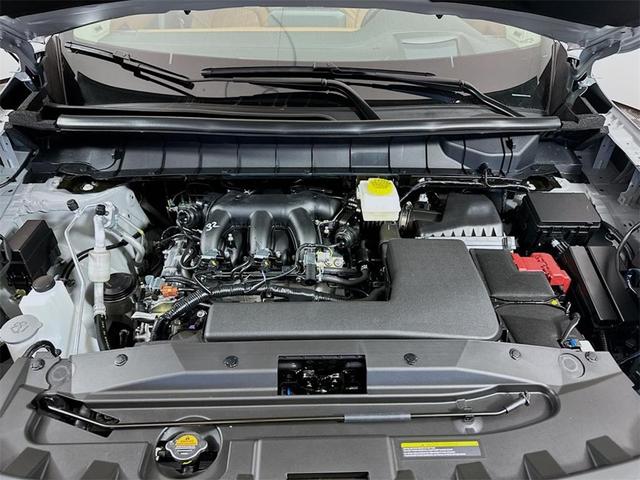 Photo of 2025 Brilliant Silver Metallic Nissan Pathfinder