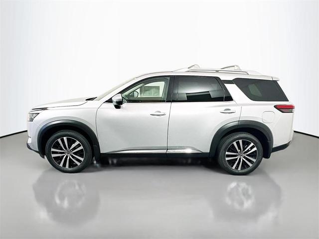 Photo of 2025 Brilliant Silver Metallic Nissan Pathfinder