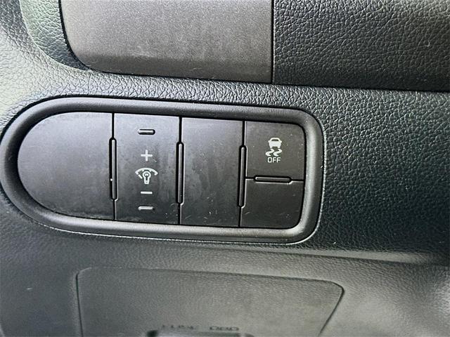 Photo of 2017 Aurora Black Pearl Kia Forte