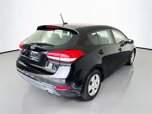 Photo of 2017 Aurora Black Pearl Kia Forte