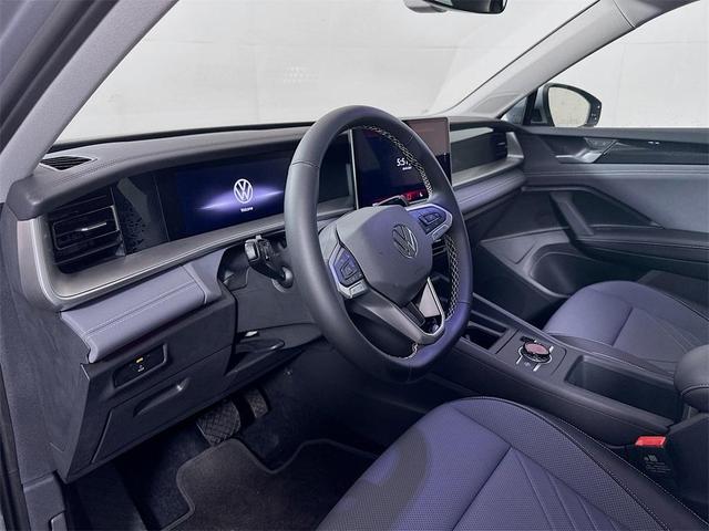 Photo of 2025 Pyrite Silver Metallic Volkswagen Tiguan