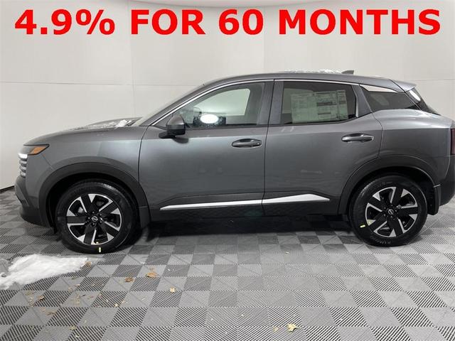 Photo of 2025 Gun Metallic Nissan Kicks