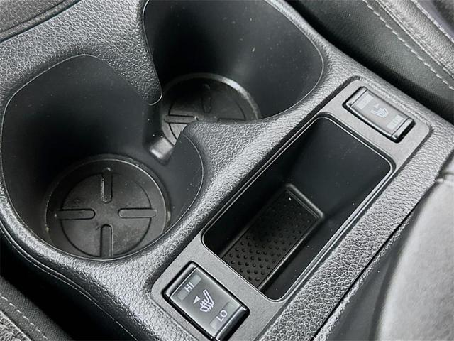 Photo of 2019 Magnetic Black Nissan Rogue